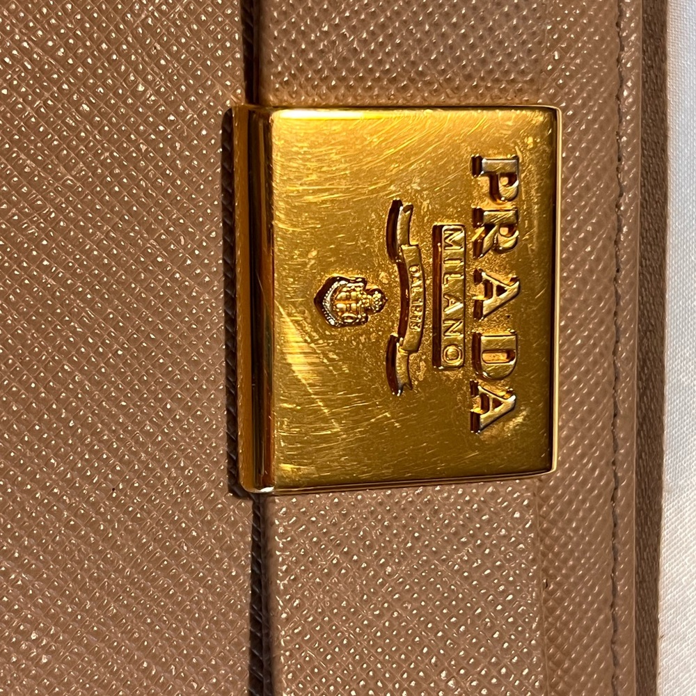 Prada Wallet - Picture 2 of 6